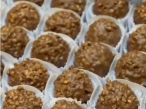 Brigadeiro Gourmet ( 100 Unidades )