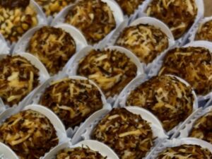 Brigadeiro coco Queimado - 100 Uni