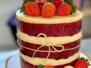 Bolo red velvet cake 15cm /10  290.00